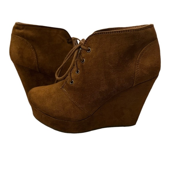 5 for $40 SALE! 
Shi by Journeya Faux Suede, Wedge, Lace Up, Ankle Booties 8.5 - Picture 10 of 14